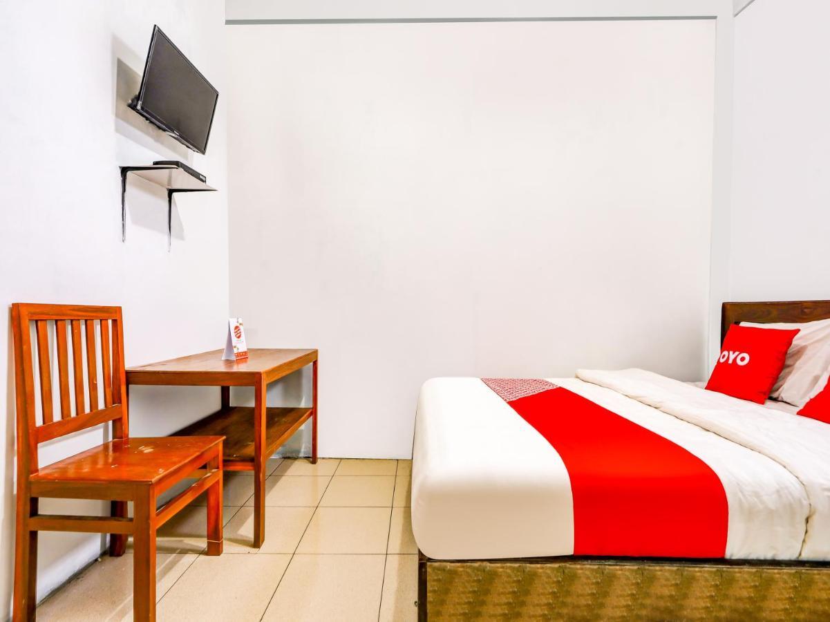 Oyo 90051 Guest House Parangtritis Exterior foto